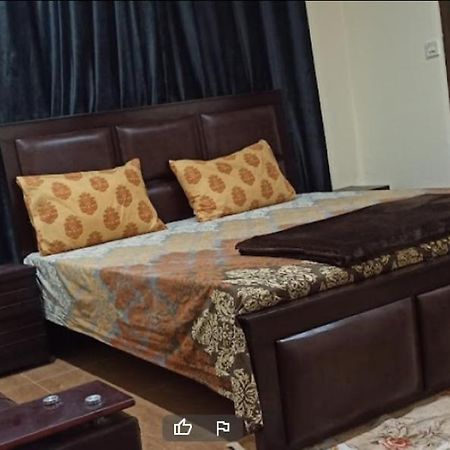 Evergreen Inn Rawalpindi Bagian luar foto