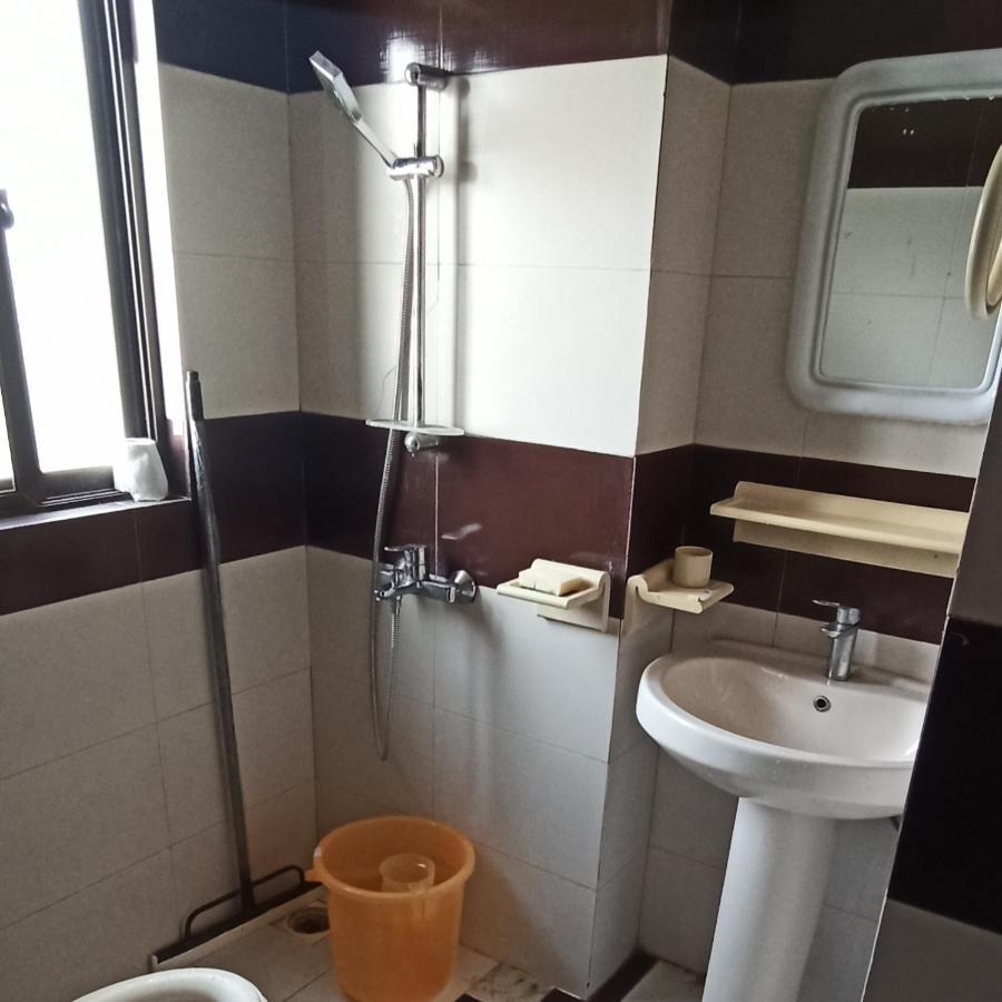 Evergreen Inn Rawalpindi Bagian luar foto