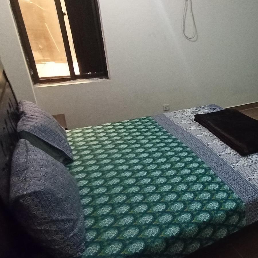 Evergreen Inn Rawalpindi Bagian luar foto