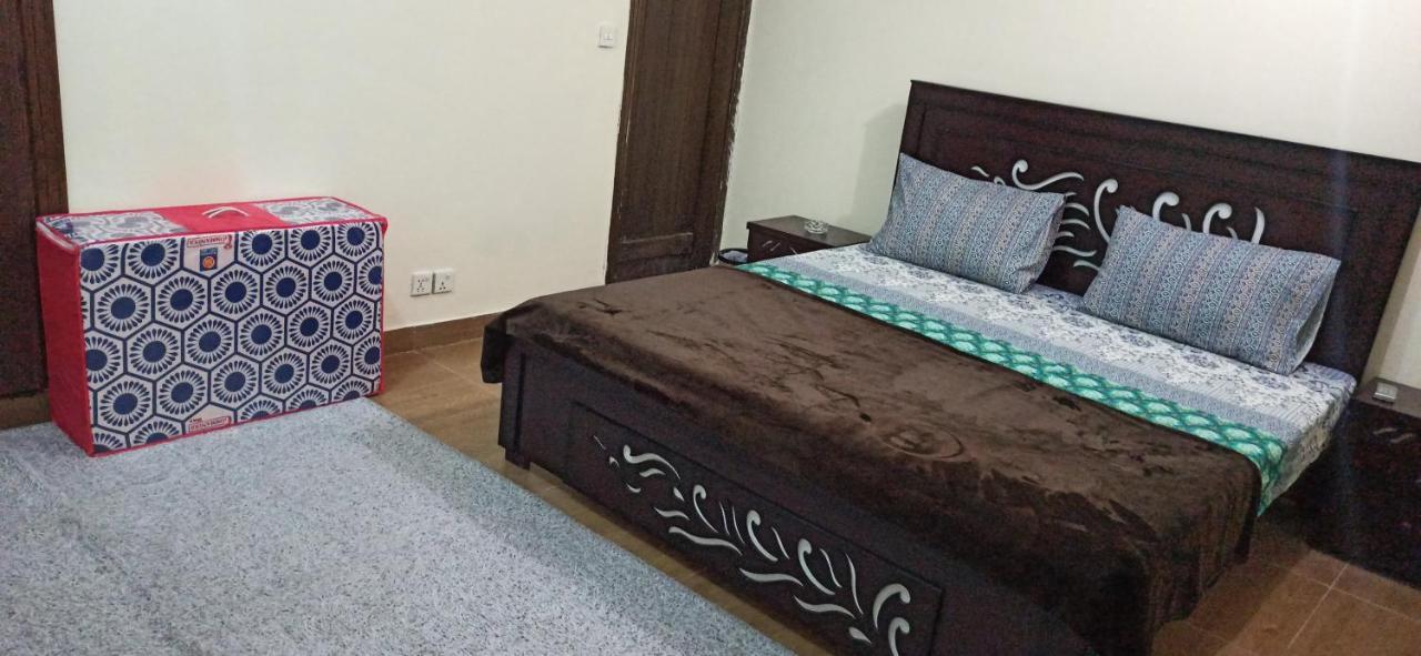 Evergreen Inn Rawalpindi Bagian luar foto