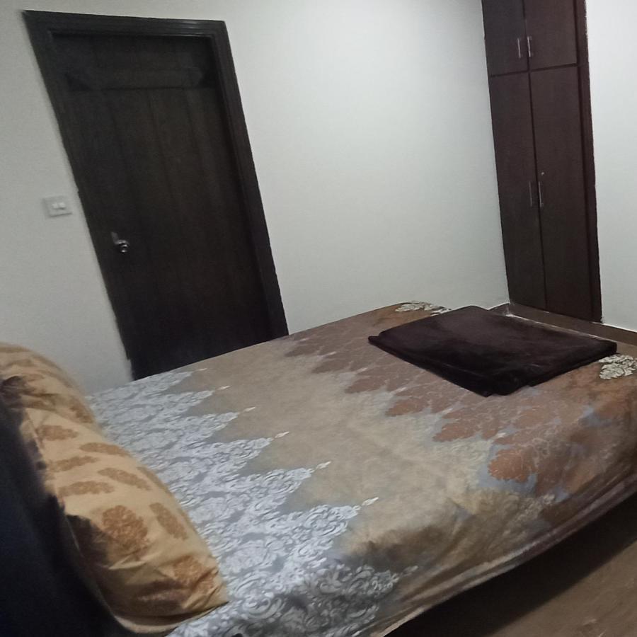Evergreen Inn Rawalpindi Bagian luar foto