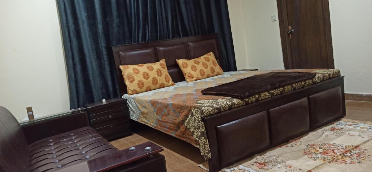 Evergreen Inn Rawalpindi Bagian luar foto